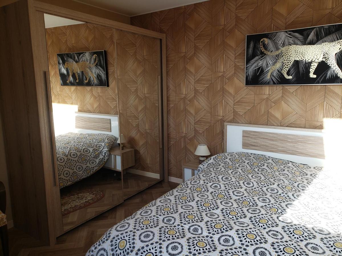 Ile Cigogne Apartment Фуенан Екстериор снимка